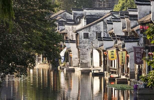 “闹翻天”！2024三亚年货节主会场惊喜开场